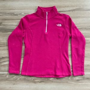 070 The North Face Quarter Zip Fleece Pullover with Collar in Hot Pink